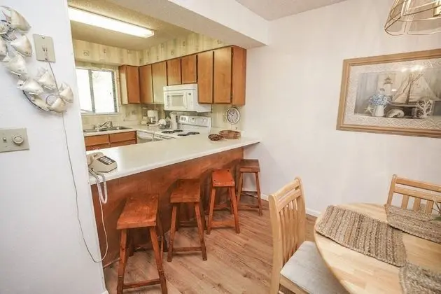 Condo, 2 Bedrooms (O3)