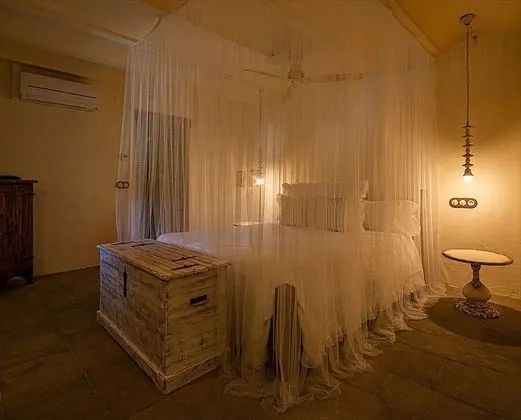 Junior Süit (cama extragrande)