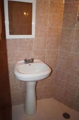 Basic Tek Büyük Yataklı Oda