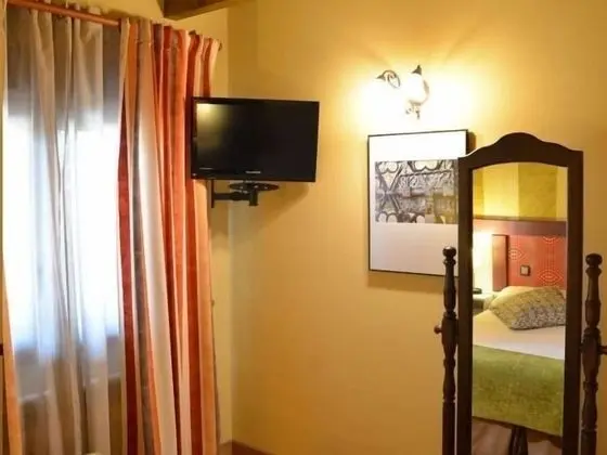 Tek Büyük Yataklı Oda, Banyolu/Duşlu (h 1)