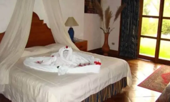 Deluxe King Lake View