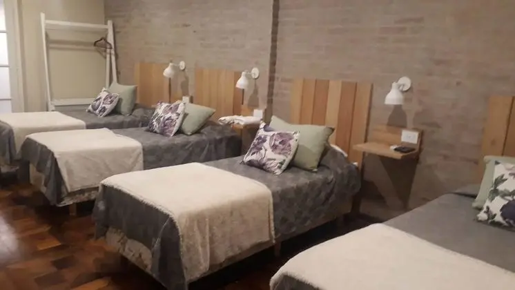 Üç Kişilik Oda