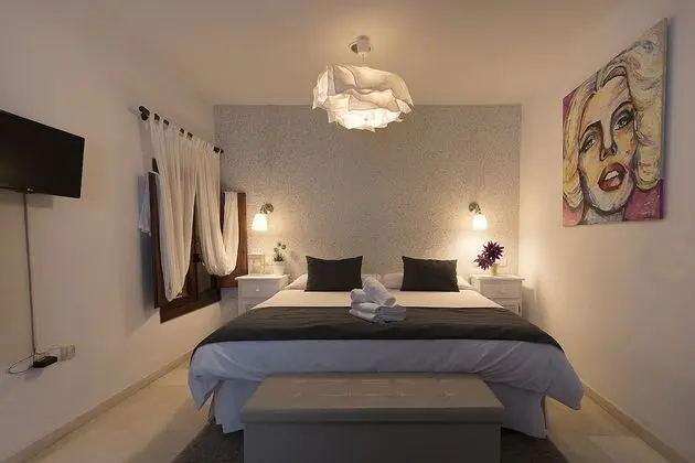 Tek Büyük Yataklı Oda