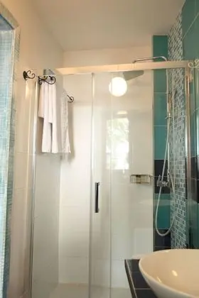 Tek Büyük Yataklı Oda, Balkon