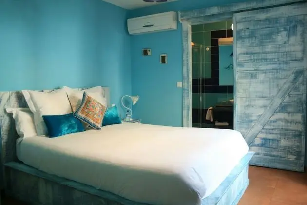 Tek Büyük Yataklı Oda, Balkon