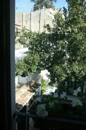 Tek Büyük Yataklı Oda, Balkon