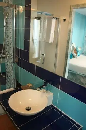 Tek Büyük Yataklı Oda, Balkon