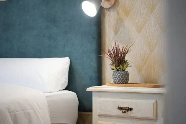 Basic Tek Büyük veya İki Ayrı Yataklı Oda