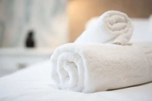 Basic Tek Büyük veya İki Ayrı Yataklı Oda