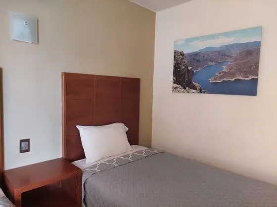 Üç Kişilik Oda, Birden Çok Yatak