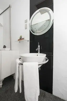 Tek Büyük Yataklı Oda, 1 Çift Kişilik Yatak (Non opening windows)