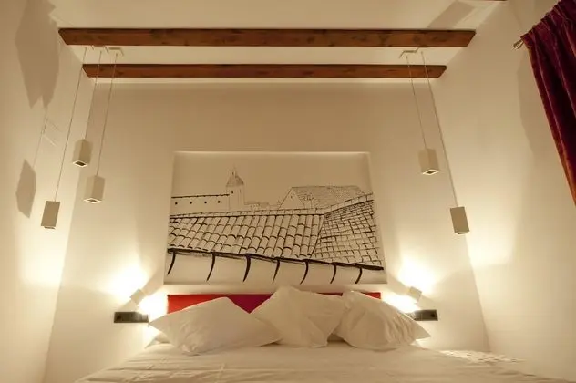 Superior Oda, Balkon