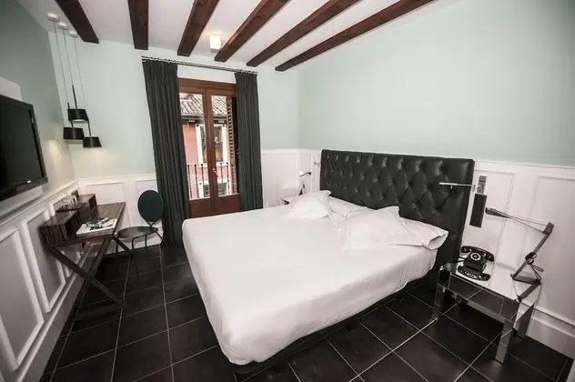 Superior Oda, Balkon