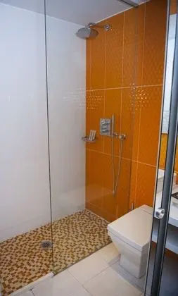 Superior Oda, Balkon