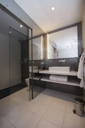 Superior Oda, Balkon