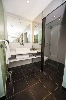 Superior Oda, Balkon