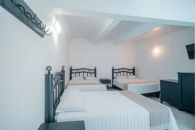 Üç Kişilik Oda