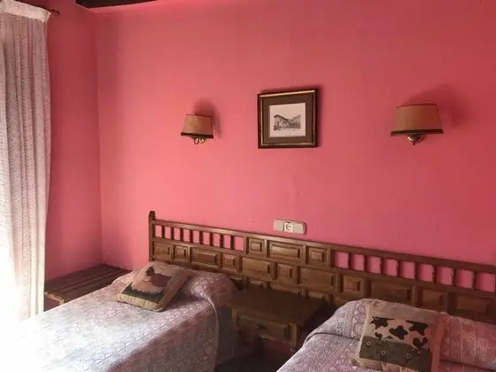 Tek Büyük veya İki Ayrı Yataklı Oda