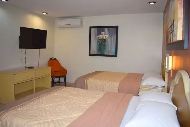 Deluxe Dört Kişilik Oda, 2 Çift Kişilik Yatak (Master Suite)