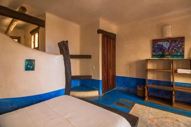 Room with Partial Ocean View two double beds (TWIN)