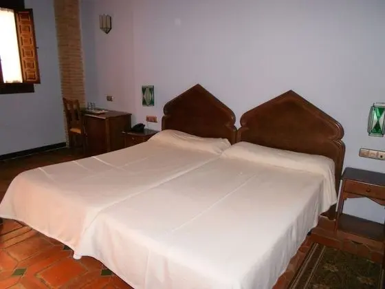 Tek Büyük Yataklı Oda