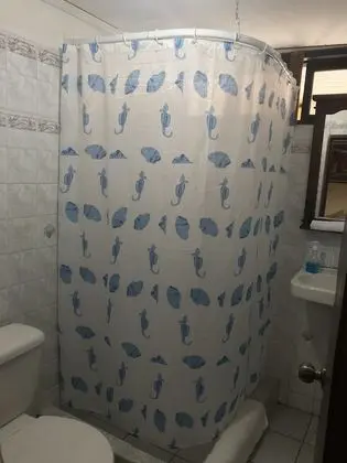 Standard Üç Kişilik Oda, Avlu Manzaralı