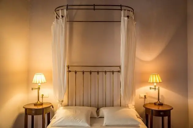 Tek Büyük Yataklı Oda (E)