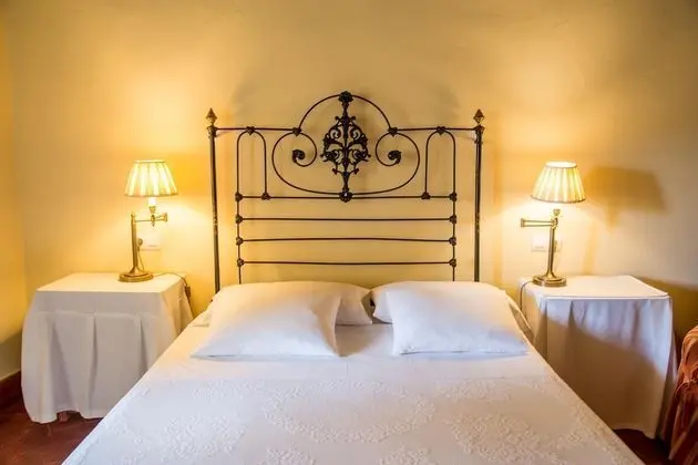 Tek Büyük Yataklı Oda (E)