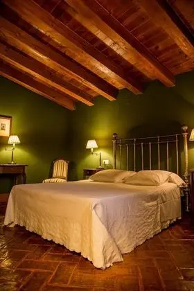 Tek Büyük Yataklı Oda (M)