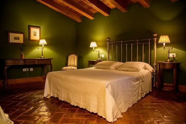 Tek Büyük Yataklı Oda (M)