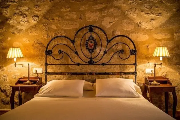 Tek Büyük Yataklı Oda (M)