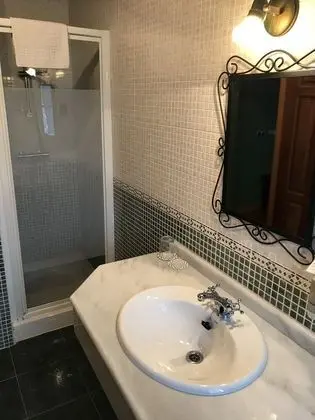 Standard Tek Büyük veya İki Ayrı Yataklı Oda