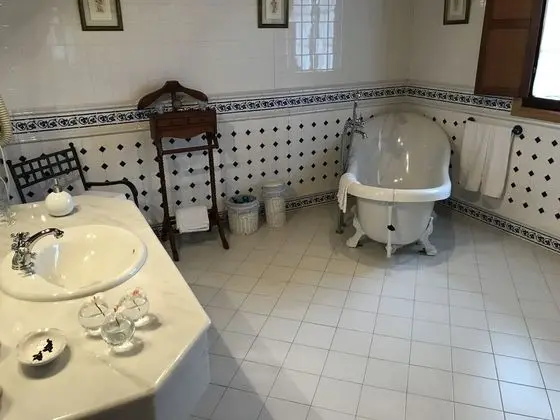 Standard Tek Büyük veya İki Ayrı Yataklı Oda