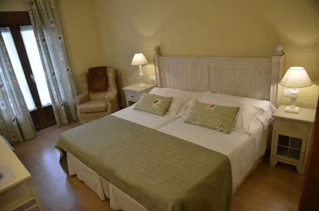 Tek Büyük veya İki Ayrı Yataklı Oda