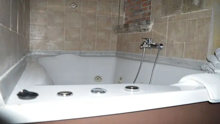 Superior Tek Büyük Yataklı Oda, Sıcak Su Havuzu