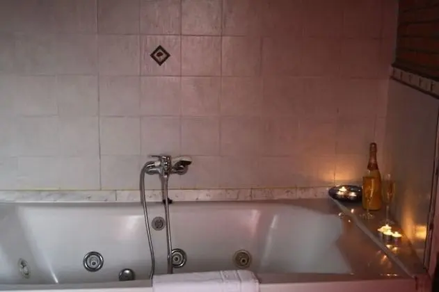 Superior Tek Büyük Yataklı Oda, Sıcak Su Havuzu