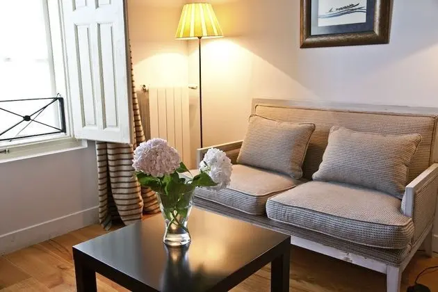 Comfort Tek Büyük veya İki Ayrı Yataklı Oda