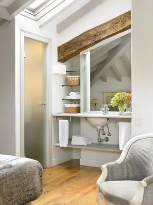 Comfort Tek Büyük veya İki Ayrı Yataklı Oda