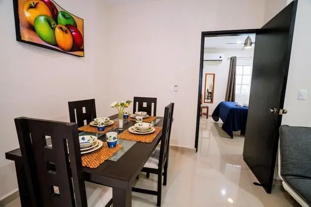 Deluxe Flamingo Suite