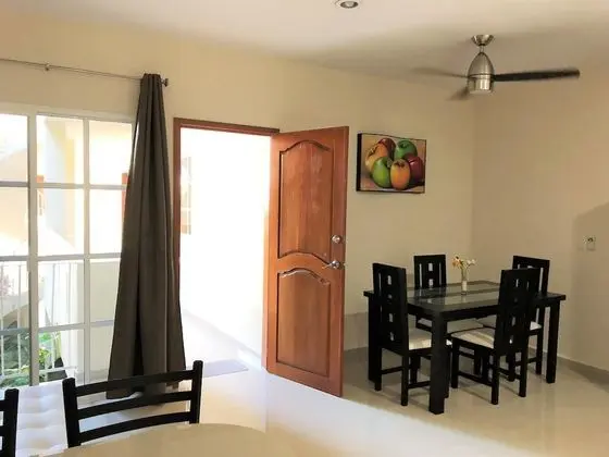 Deluxe Flamingo Suite