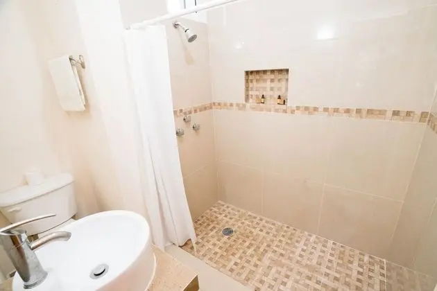 Teeny Flamingo Suite