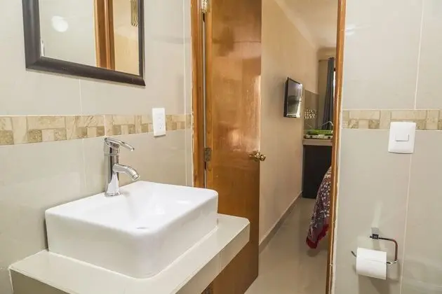 Teeny Flamingo Suite