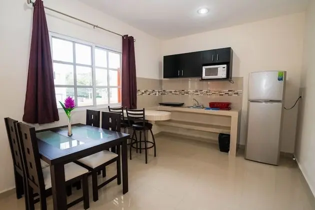 Traditional Flamingo Suite