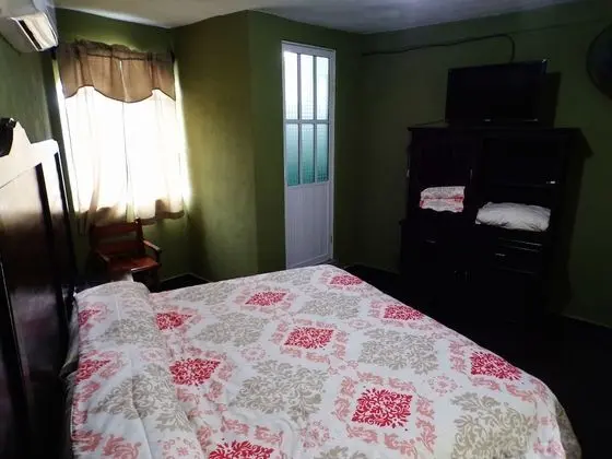 Standard Room #3 1 King Bed, Mountain View