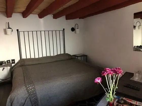 Basic Oda, 1 En Büyük (King) Boy Yatak