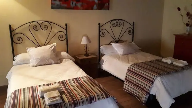 Superior Tek Büyük veya İki Ayrı Yataklı Oda