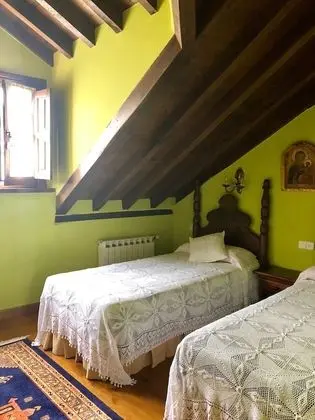 Tek Büyük veya İki Ayrı Yataklı Oda