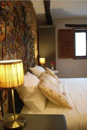 Tek Büyük Yataklı Oda, Bahçe Manzaralı (Dorada)