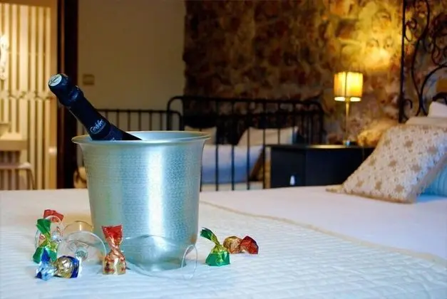 Tek Büyük Yataklı Oda, Bahçe Manzaralı (Dorada)