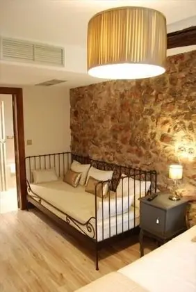 Tek Büyük Yataklı Oda, Bahçe Manzaralı (Dorada)